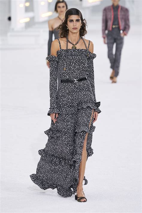 défilé chanel spring summer 2021|Chanel jackets 2021.